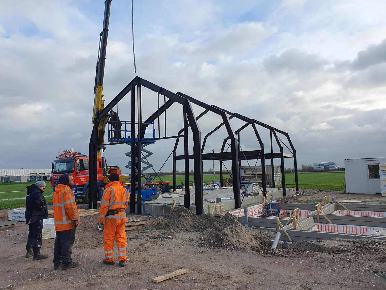Montage van een staalconstructie