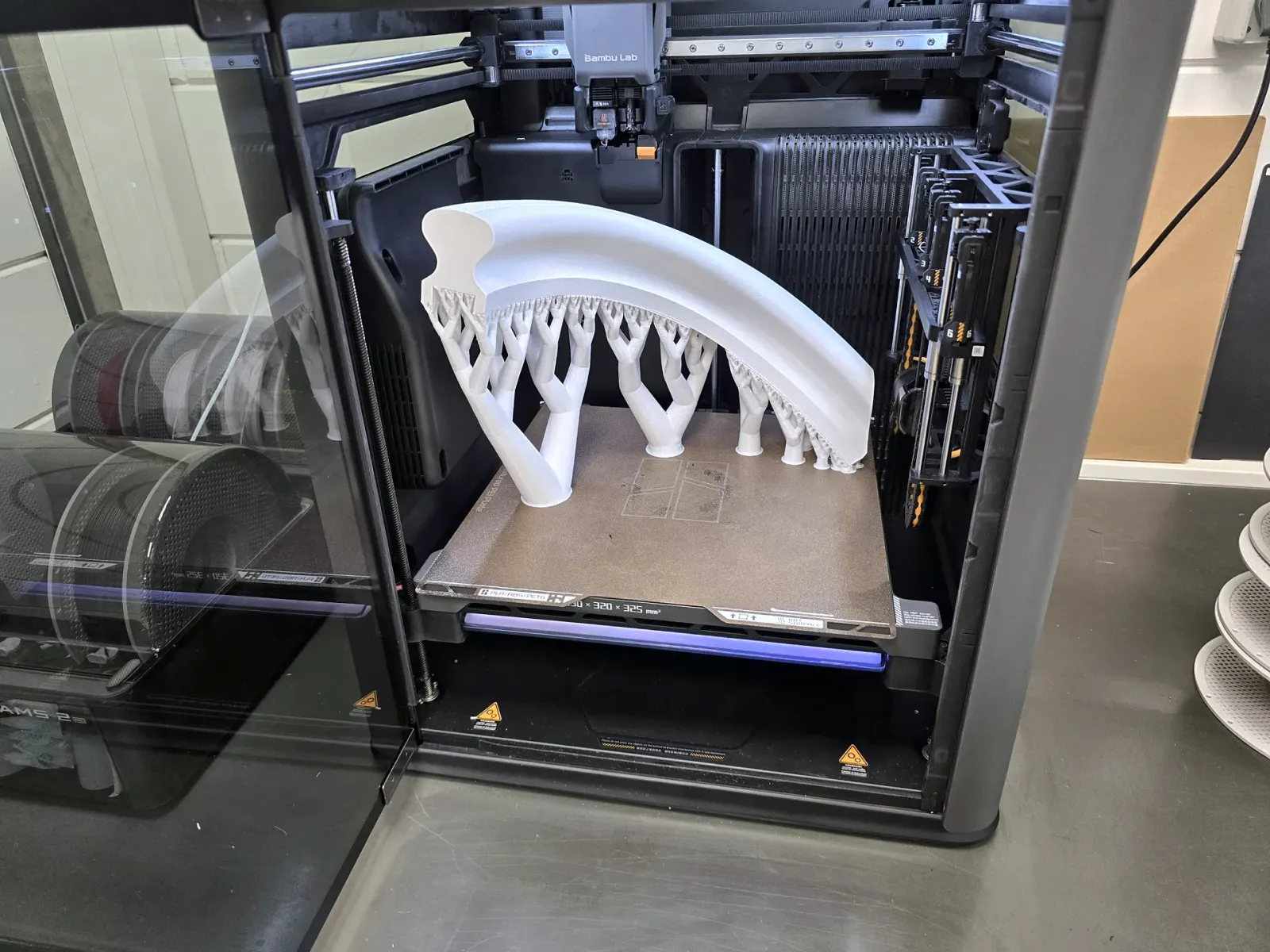 3D-geprint sjabloon voor een bochtdeel van de leuning van Le Journal